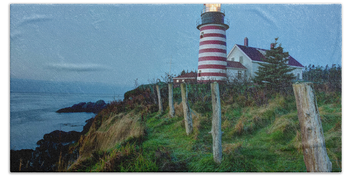 Lighthouse Bath Towel featuring the photograph West Quoddy Head Light by Joe Paul