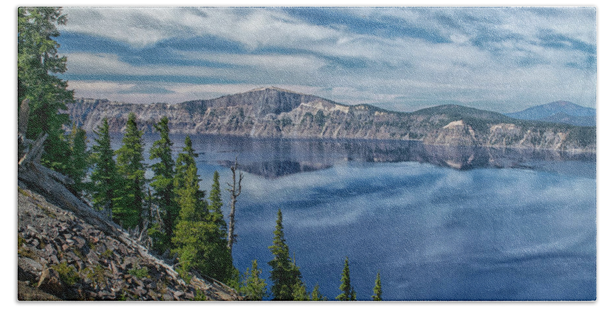 Crater Lake West Rim Bath Towel featuring the photograph Cliff Reflections On Crater Lake by Frank Wilson