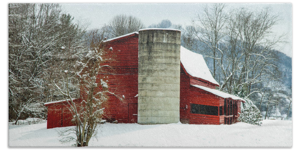 Winter Red Barns Bath Towel featuring the photograph WHISPERS of WINTER WONDER by Karen Wiles