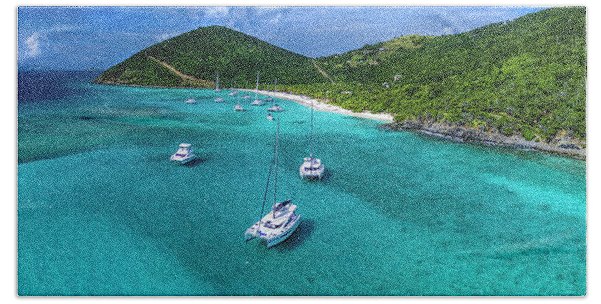 Bvi Bath Towel featuring the photograph White Bay by Gary Felton