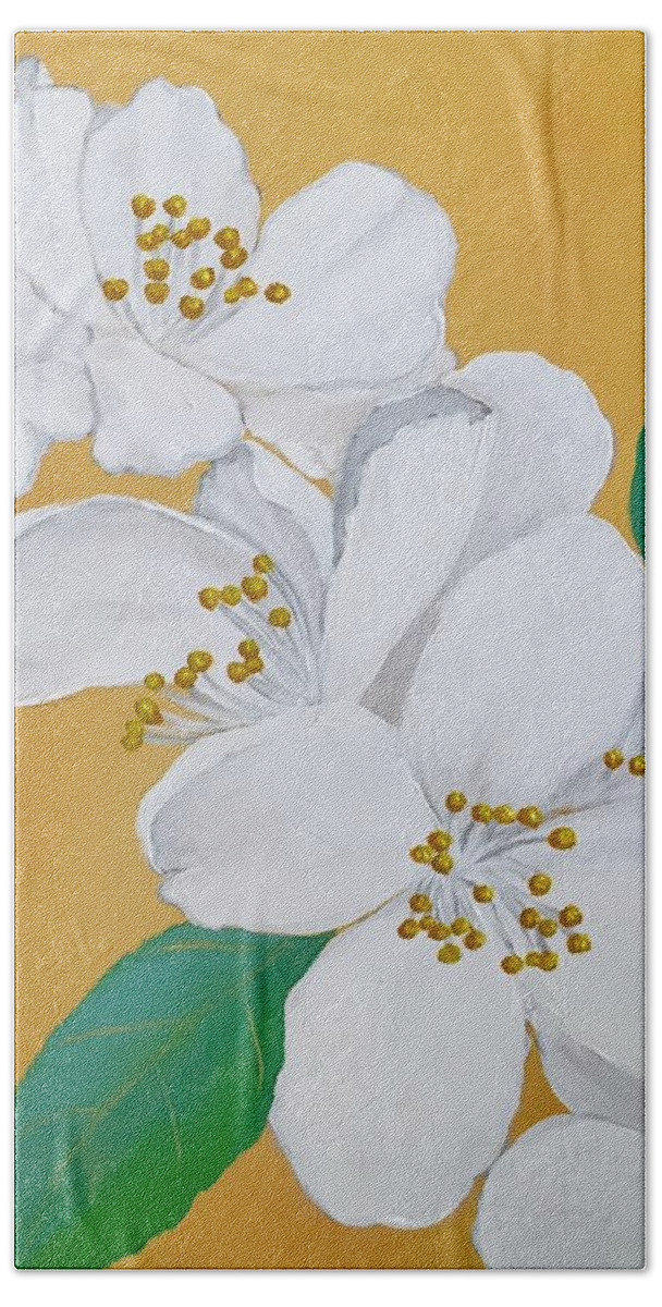  Hand Towel featuring the painting White Flowers on Gold #2 by Renee Noel