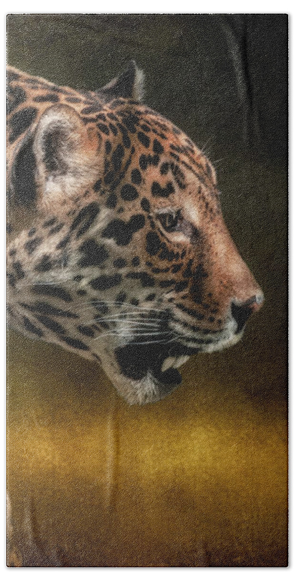 Jaguar Bath Towel featuring the photograph Who Goes There by Lois Bryan