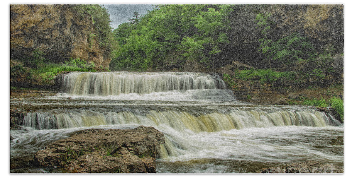 Waterfalls Bath Towel featuring the photograph Willow Falls Willow River State Park Hudson Wisconsin by Wayne Moran