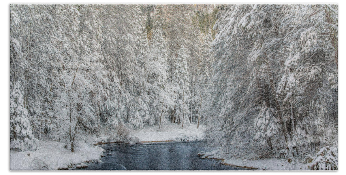 Beauty Hand Towel featuring the photograph Winter Stream by Susan Eileen Evans