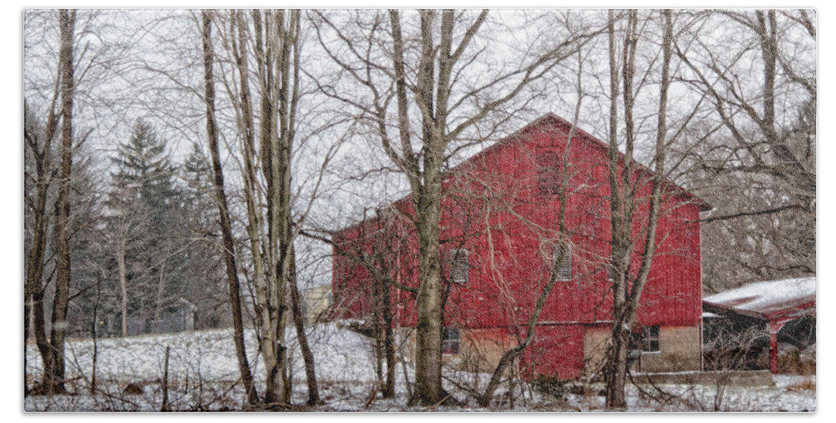 Farm Hand Towel featuring the photograph Wintry Barn by Skip Tribby