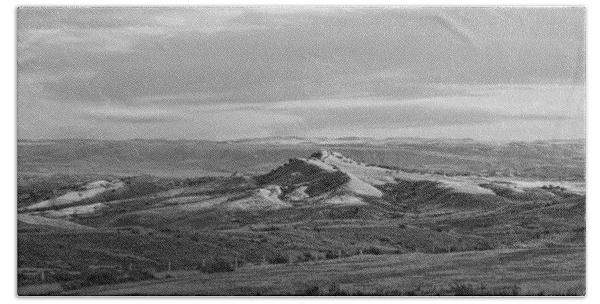 Wyoming Bath Towel featuring the photograph Wyoming Pano BW by Cathy Anderson