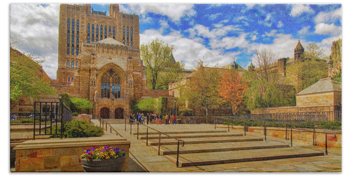 Yale University Bath Towel featuring the photograph Yale University Sterling Library II by Susan Candelario