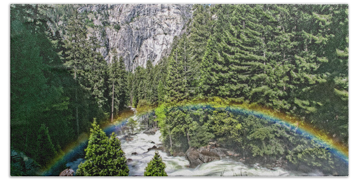 Yosemite Hand Towel featuring the photograph Yosemite View 29 by Ryan Weddle