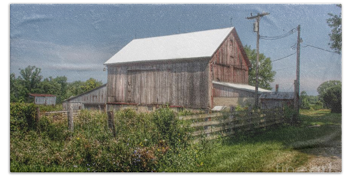 Barn Bath Towel featuring the photograph 0334 - Castle Road Cow Barn I by Sheryl L Sutter