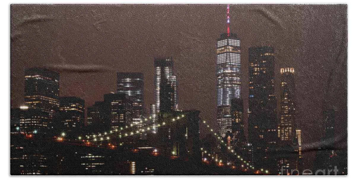Brooklyn Bridge At Night 2 Bath Towel featuring the photograph Brooklyn Bridge at Night 2 #1 by Sanjeev Singhal