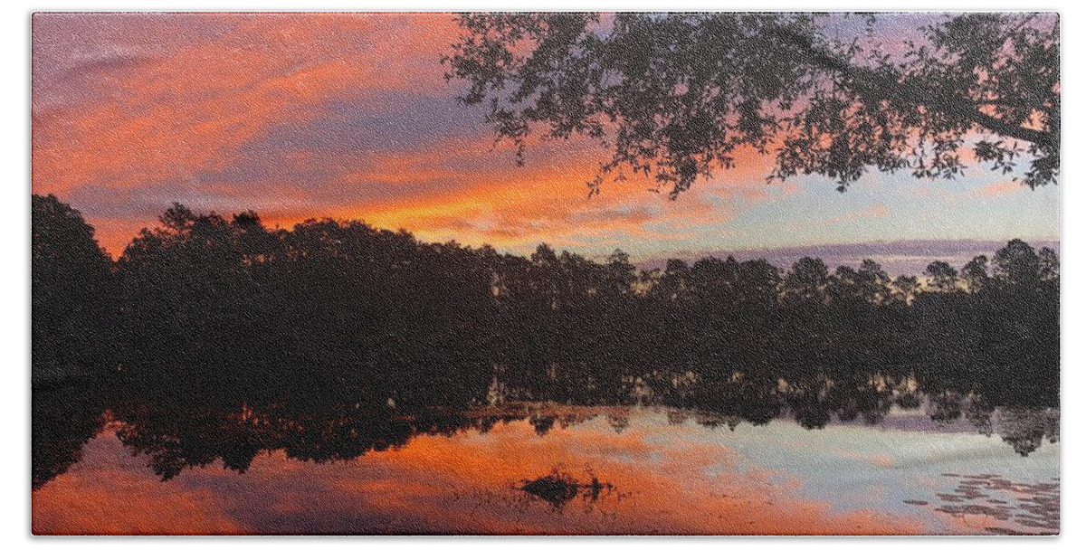 Sunrise Bath Towel featuring the photograph Red Sky In Morning #1 by Elizabeth Harllee