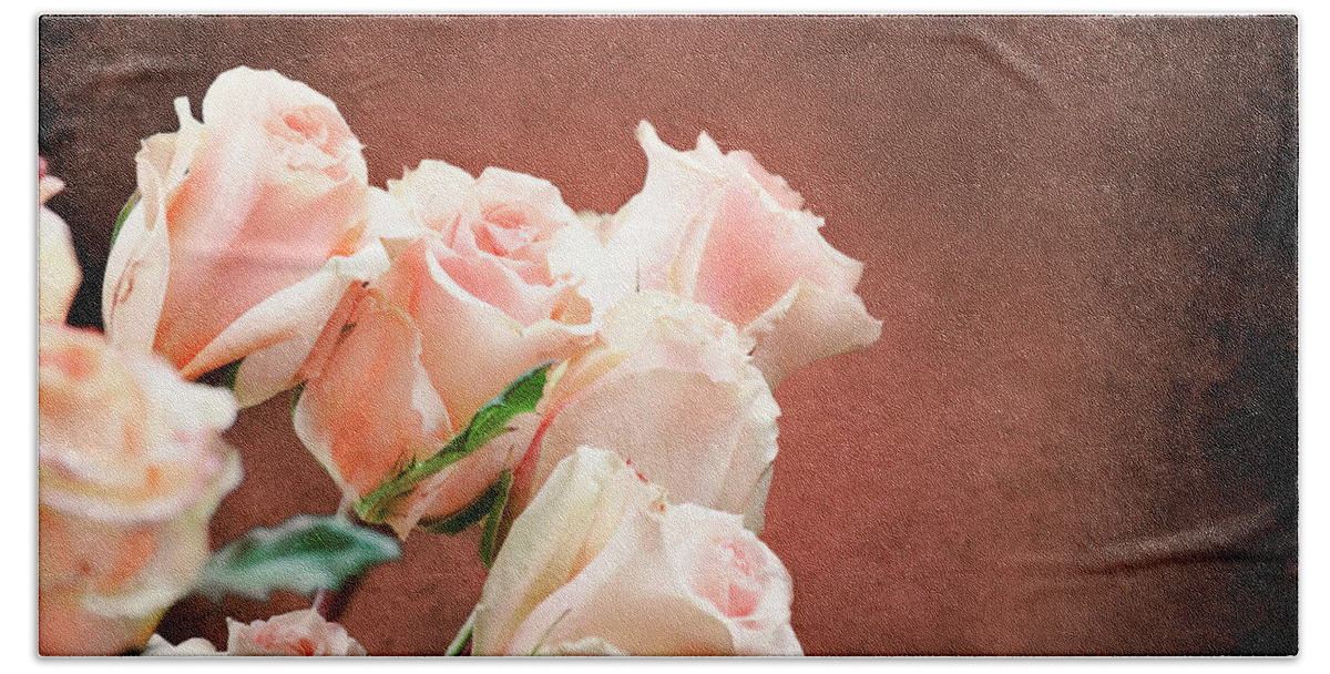 Flower Hand Towel featuring the photograph Roses Bouquet #1 by Jelena Jovanovic