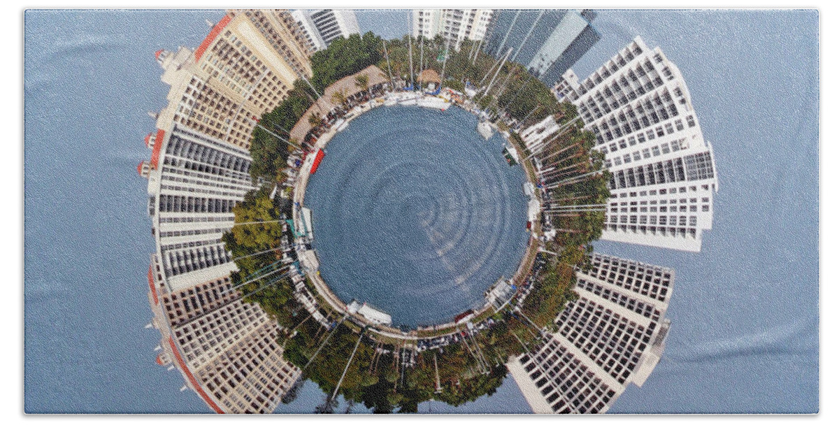 Circular Bath Towel featuring the photograph Sarasota Skyline #1 by Mariarosa Rockefeller