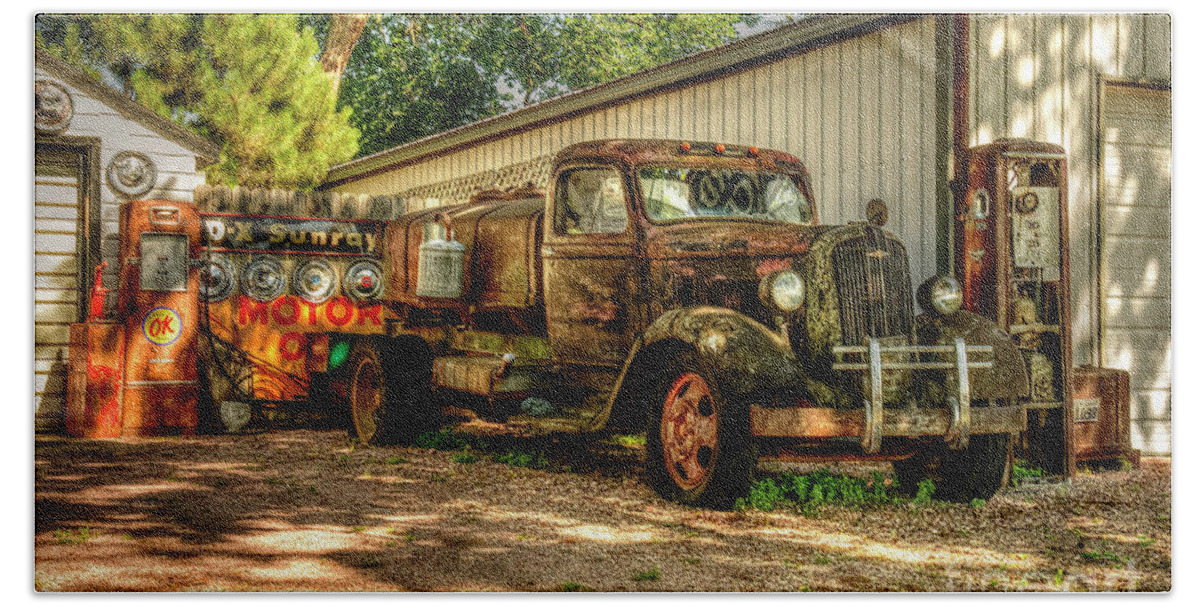 Dodge Hand Towel featuring the photograph Dodge Water Truck 1938 by Jeffrey Schulz