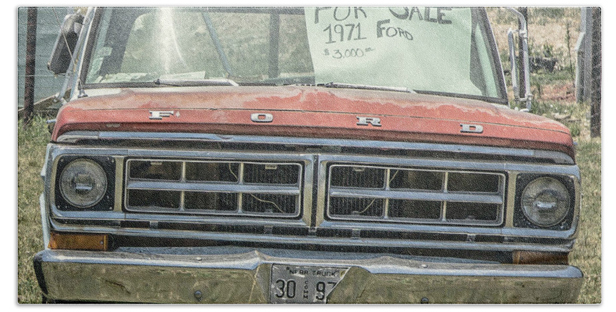 Ford Bath Towel featuring the photograph 1971 Ford Pickup Truck for Sale in Utah by Edward Fielding