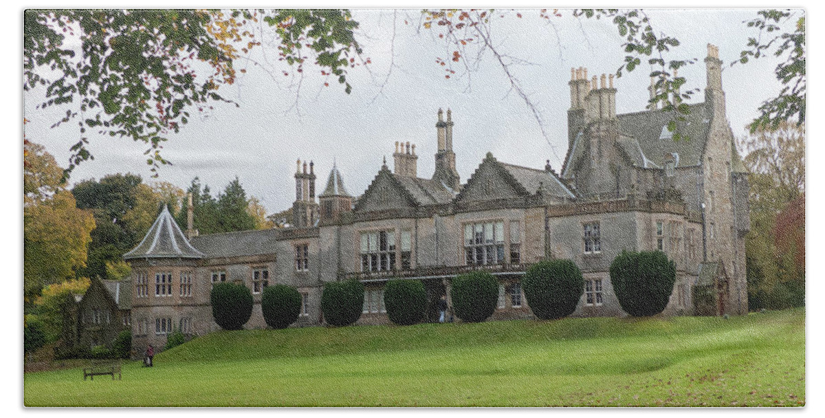 Britain Hand Towel featuring the photograph Lauriston Castle #2 by Rod Jones
