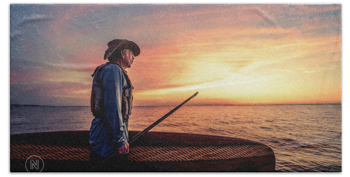 2019 Bath Towel featuring the photograph Lake Erie Sunset #8 by Dave Niedbala