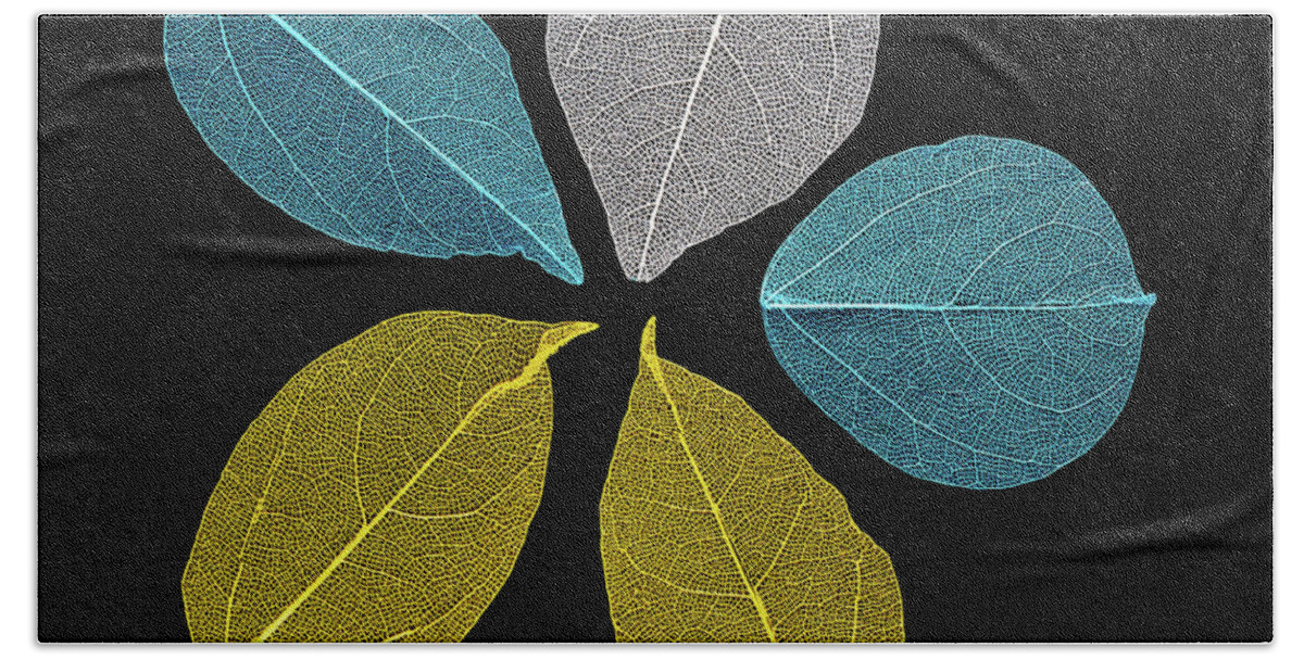 Leaves Bath Towel featuring the photograph A Gathering Of Colorful Leaves by Gary Slawsky