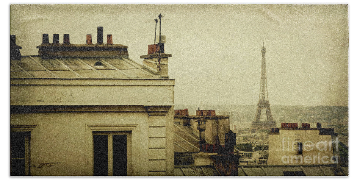 Paris Hand Towel featuring the photograph A Room With A View by RicharD Murphy