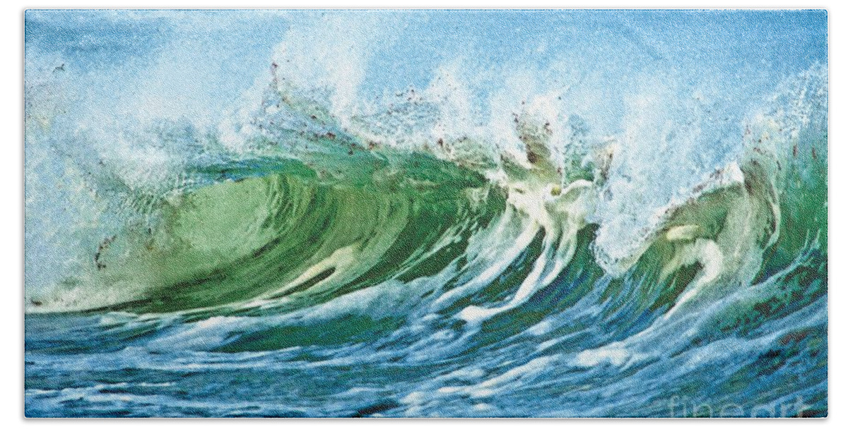 Wave Hand Towel featuring the photograph Amazing Wave by Amazing Jules