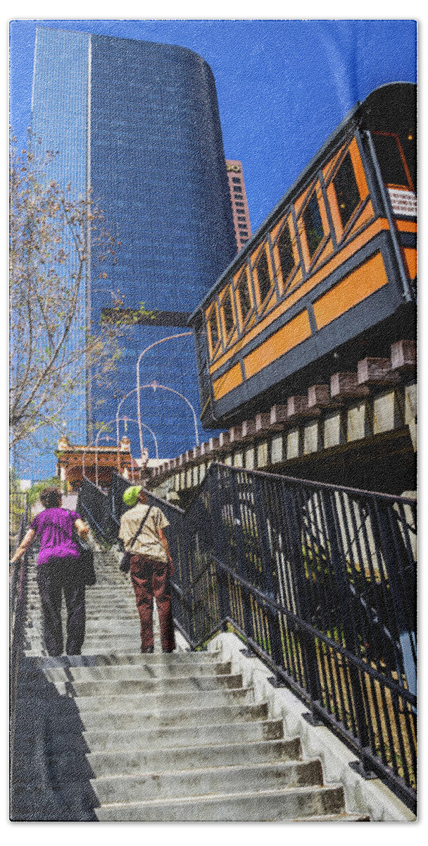 Angels Flight Bath Towel featuring the photograph Angels Flight Railway Walking Up the Steps by Roslyn Wilkins