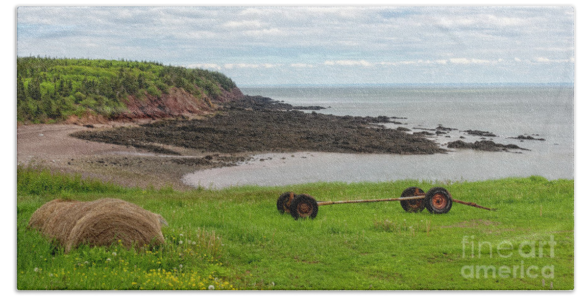 Canada Bath Towel featuring the photograph Bay of Fundy by Lenore Locken