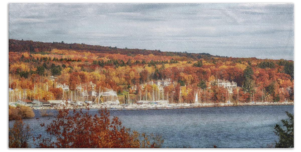 Autumn Bath Towel featuring the photograph Bayfield in Autumn by Susan Rissi Tregoning