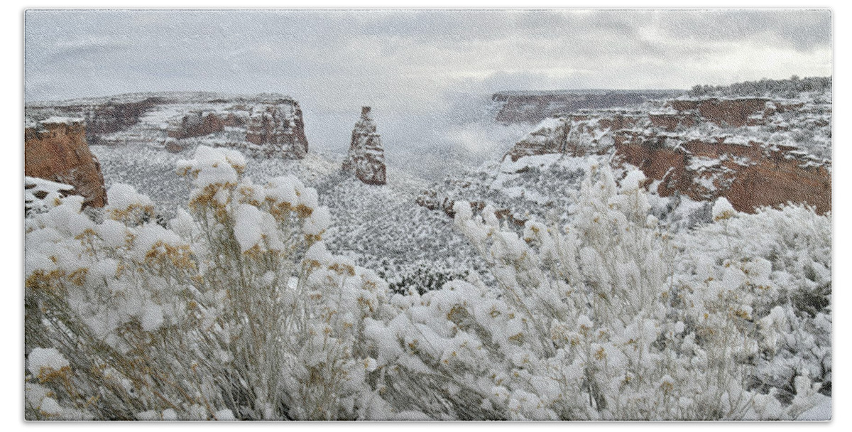 Colorado National Monument Hand Towel featuring the photograph Beautiful Snow Morning along Rim Rock Drive by Ray Mathis