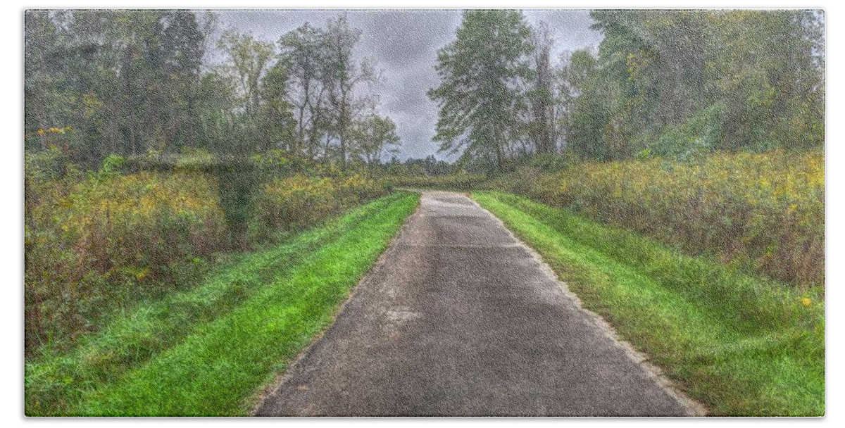 Trail Bath Towel featuring the photograph Blacklick Woods Pathway by Jeremy Lankford