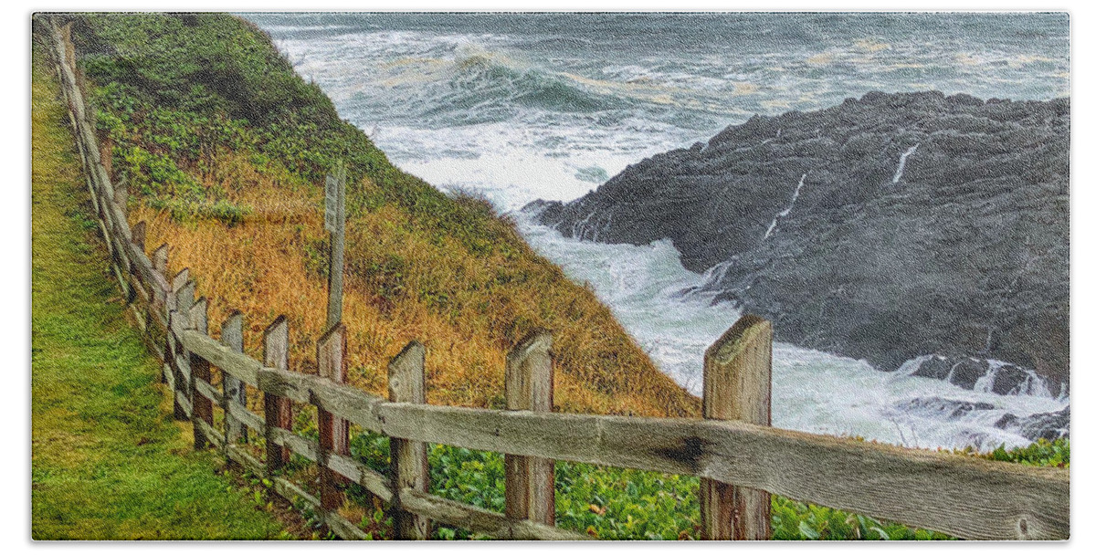 Photography Bath Towel featuring the painting Boiler Bay by Jeanette French