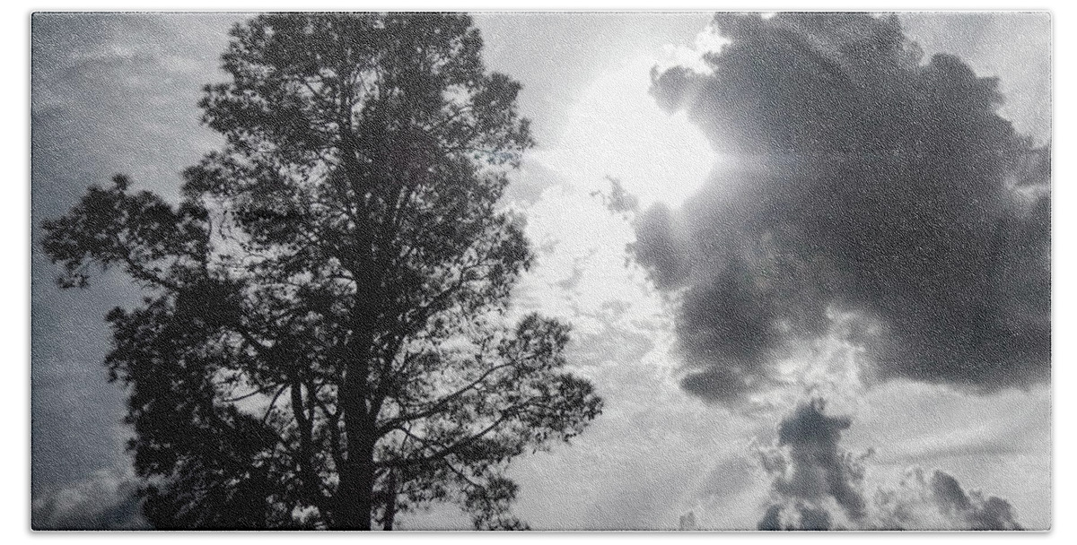 Black & White Bath Towel featuring the photograph Breaking Through the Clouds by Michael Frank