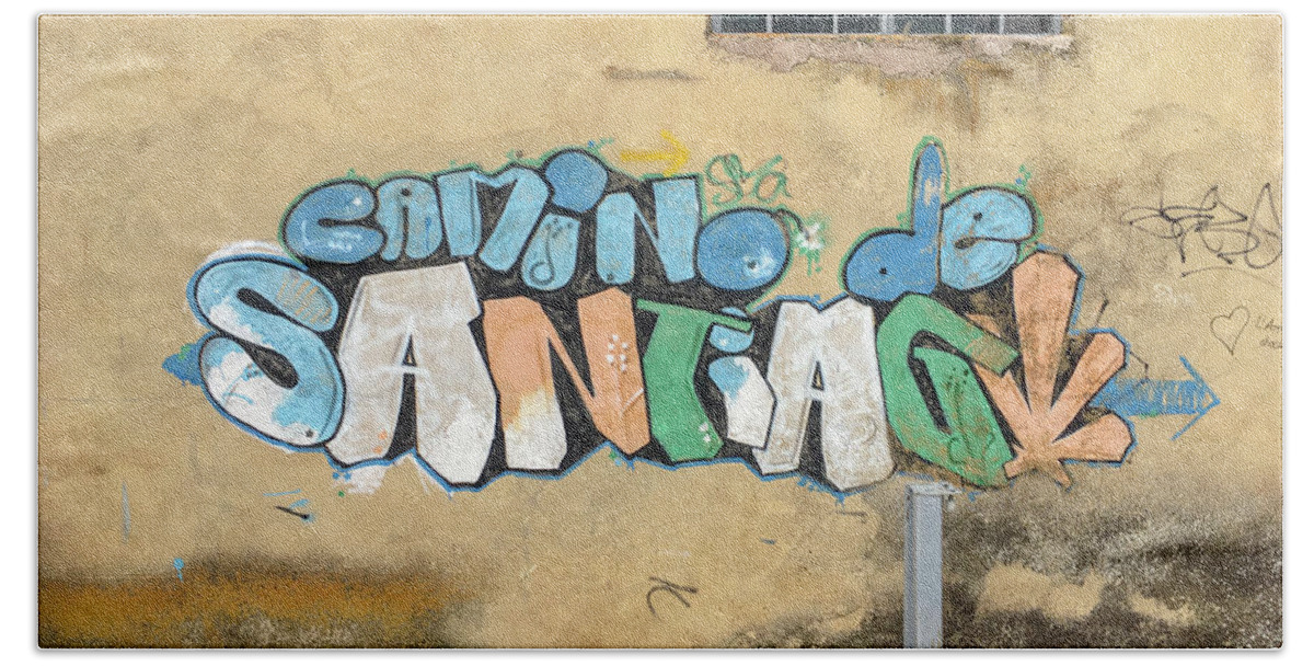Camino De Santiago Bath Towel featuring the photograph Camino de Santiago graffiti b3 by Ben Massiot