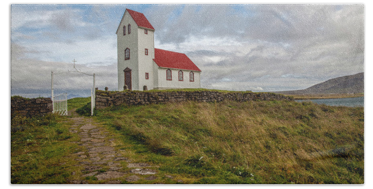 Church Hand Towel featuring the photograph Chapel of Iceland by David Letts