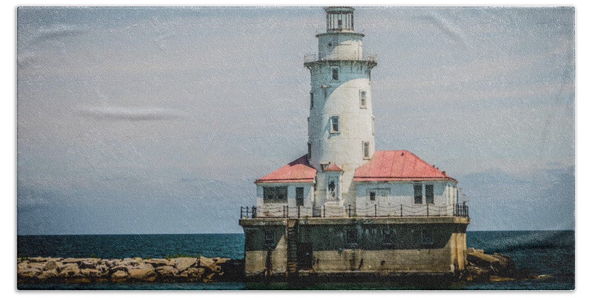 Lighthouse Bath Towel featuring the photograph Chicago Harbor Lighthouse by Scott and Dixie Wiley