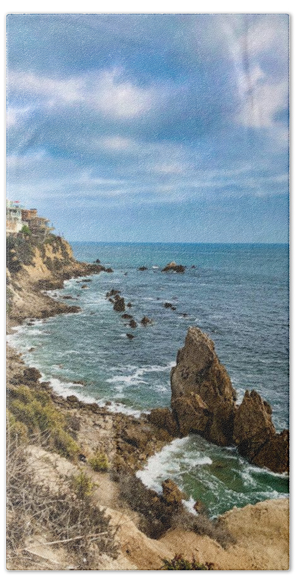 Cliff Hand Towel featuring the photograph Cliffs Of Corona Del Mar by Brian Eberly