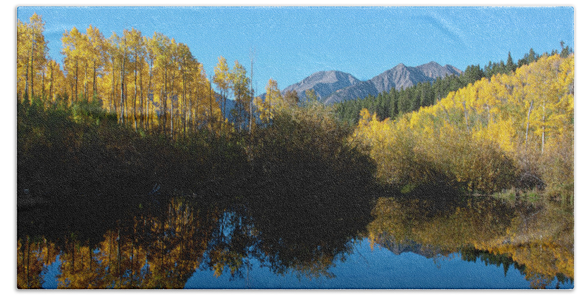 Colorado Bath Towel featuring the photograph Colorado Autumn Mountain and Aspen Reflection by Cascade Colors
