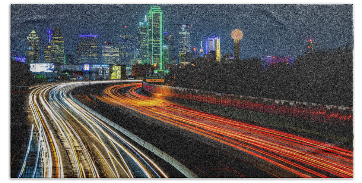 Dallas Hand Towel featuring the photograph Dallas at Night by Michael Ash