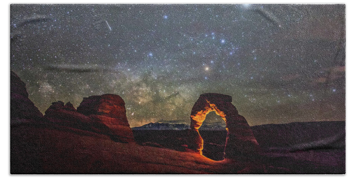 Arches National Park Bath Towel featuring the photograph Delicate Arch and the Milky Way by Dan Norris