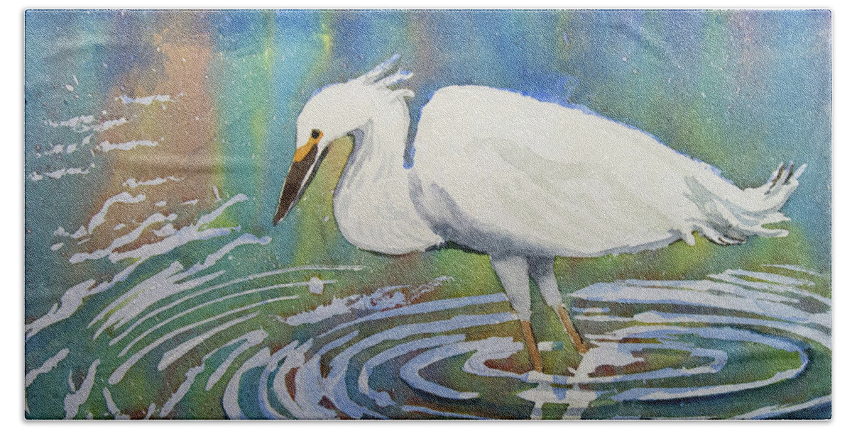 Egret Hand Towel featuring the painting Egret in a World of Color by Margaret Zabor
