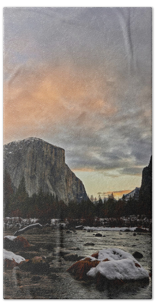 Forest Bath Towel featuring the photograph El Capitan at Sunset by Jon Glaser