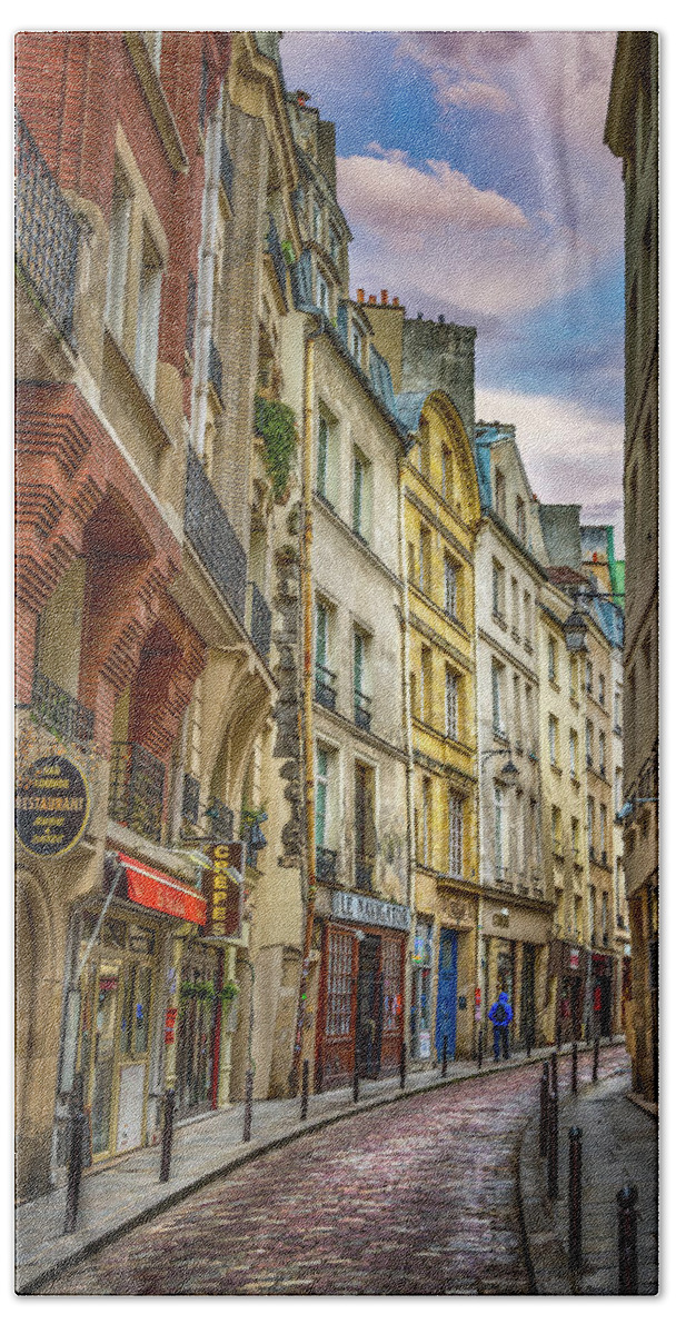 Paris Hand Towel featuring the photograph Empty Streets of Paris by Darren White