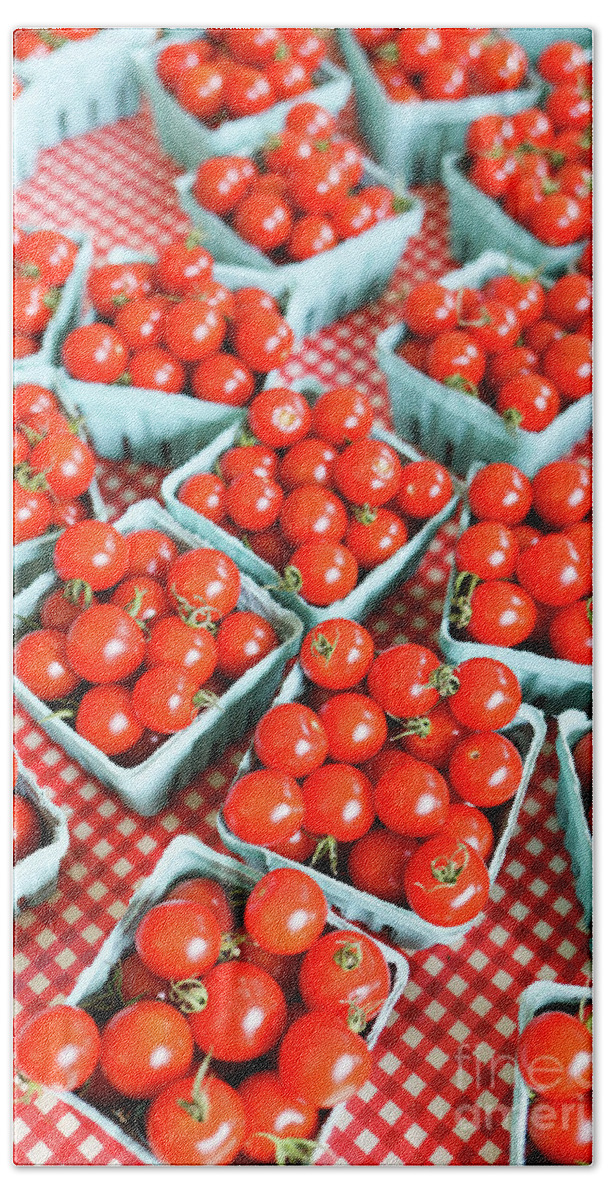 Vermont Bath Towel featuring the photograph Farm Fresh Cherry Tomatoes by Edward Fielding