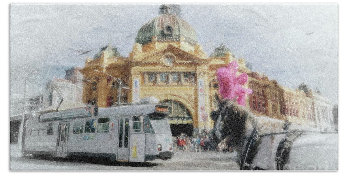 Flinders Street Bath Towel featuring the painting Flinders Street Station, Melbourne by Chris Armytage