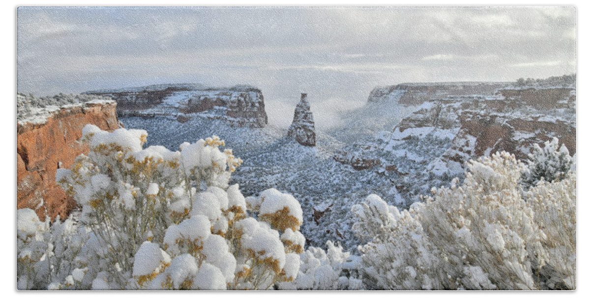 Colorado National Monument Bath Towel featuring the photograph Fresh Snow at Independence Canyon by Ray Mathis