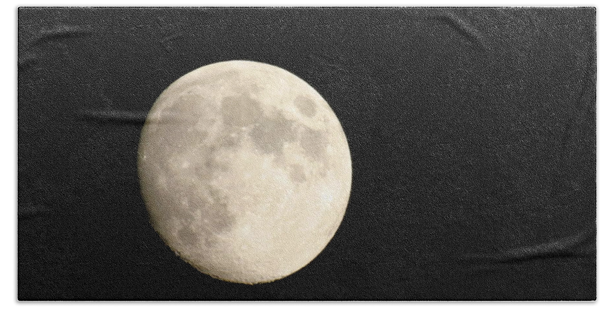 Moon Bath Towel featuring the photograph Full moon by Yohana Negusse