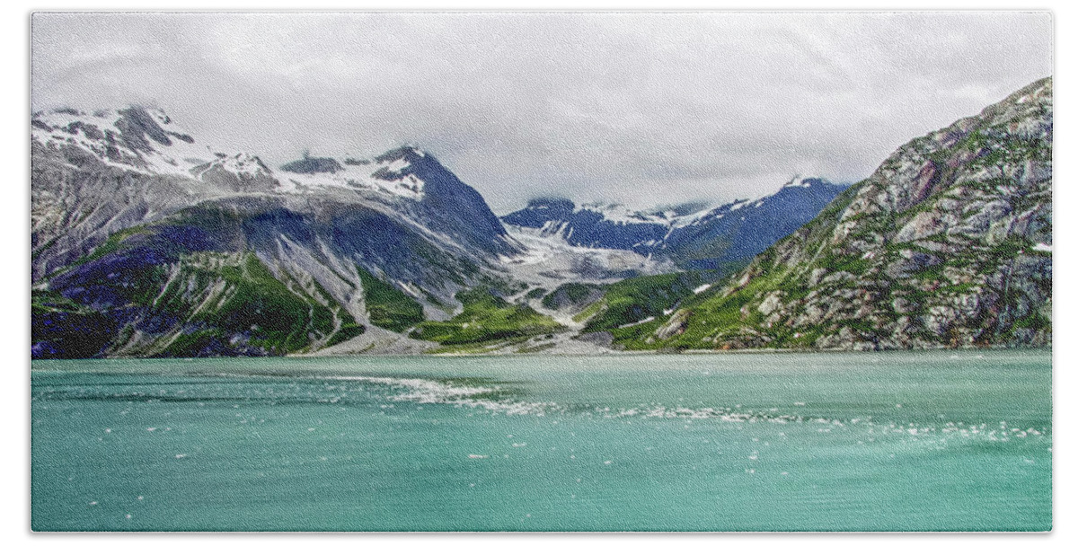Alaska Bath Towel featuring the photograph Glacier Bay 4 by Dawn Richards