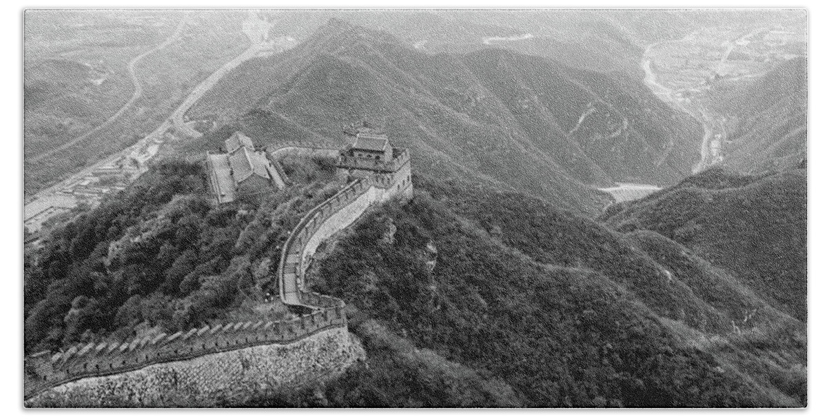 China Hand Towel featuring the photograph Great Wall of China, Monochrome by Aashish Vaidya