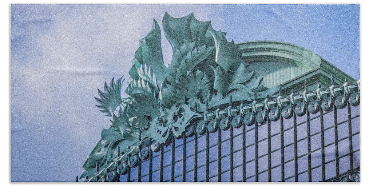 Architecture Bath Towel featuring the photograph Harold Washington Library by Lauri Novak