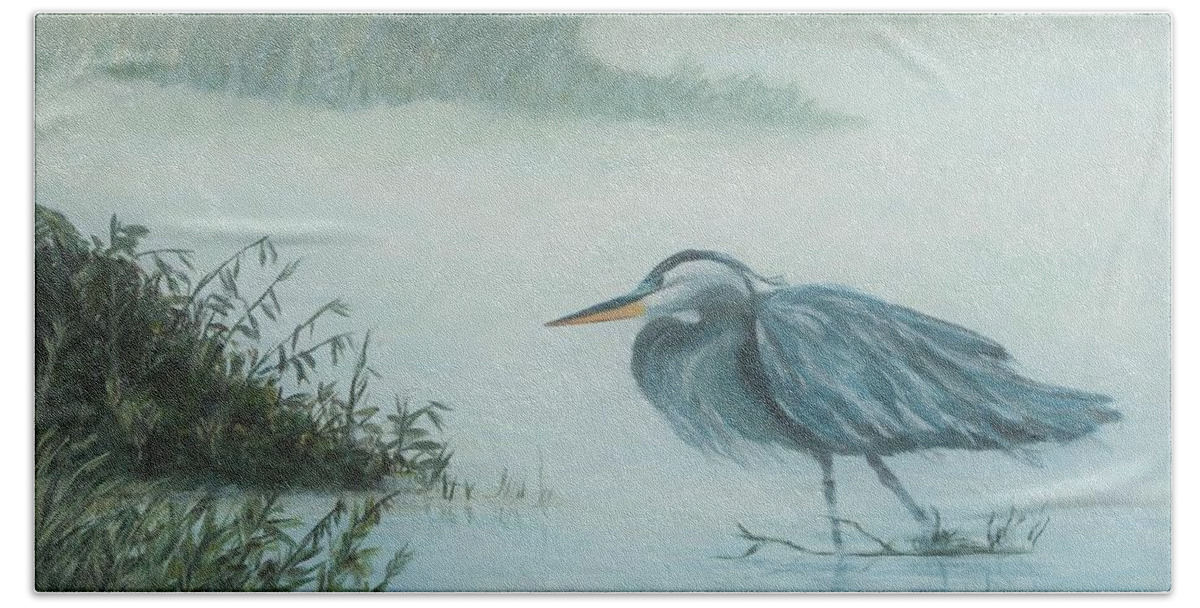 Wildlife Bath Towel featuring the painting Heron in Mist by Deborah Smith