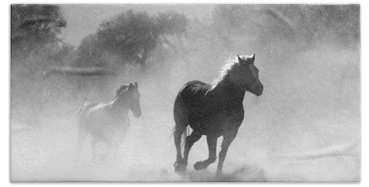 Photo Hand Towel featuring the photograph Horses on the run by Top Wallpapers